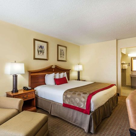 Ramada By Wyndham Houma Hotel Ngoại thất bức ảnh