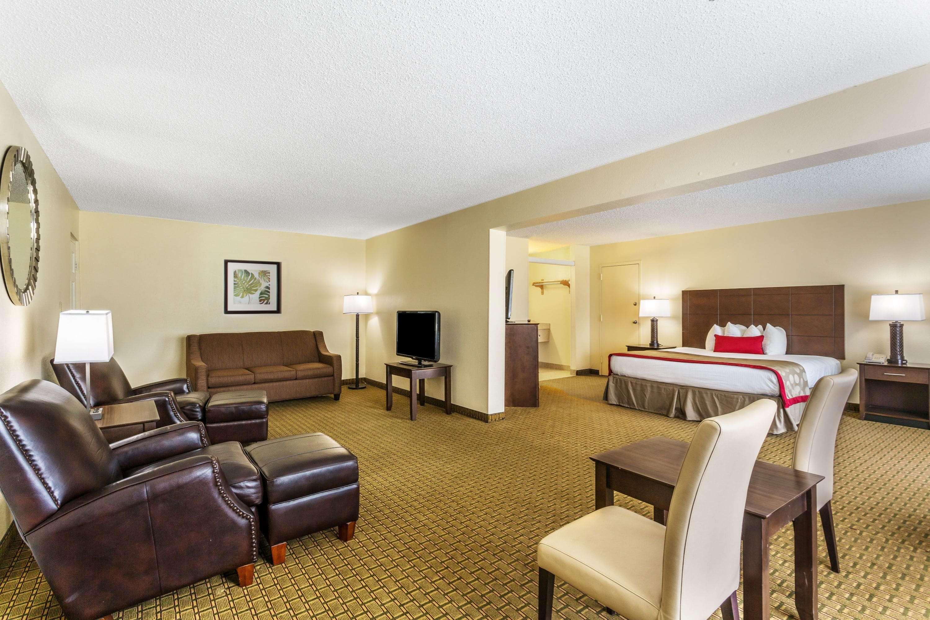Ramada By Wyndham Houma Hotel Ngoại thất bức ảnh